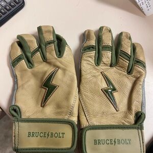 Bruce Bolt Youth Bruce Bolt Patriot Series Short Cuff Baseball Batting Gloves